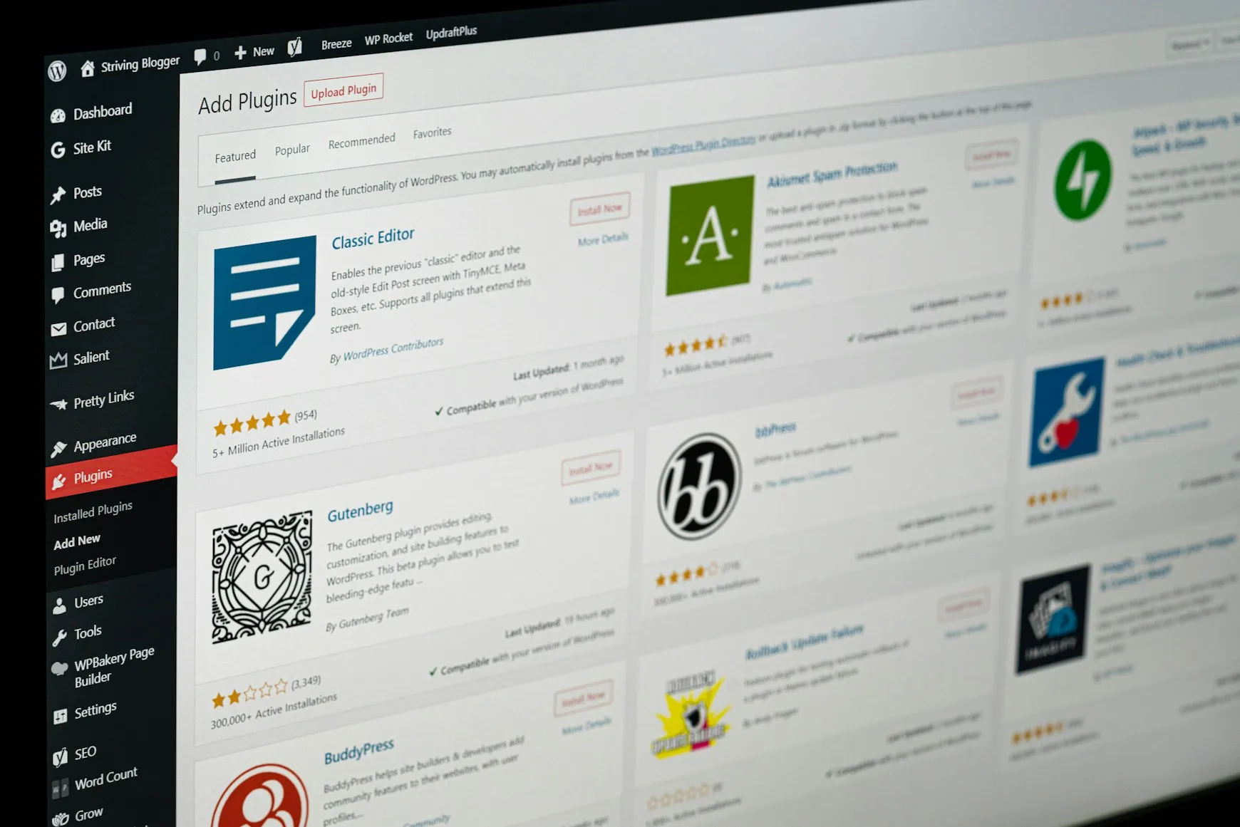 pourquoi avoir un site internet est indispensable en 2025 illustration